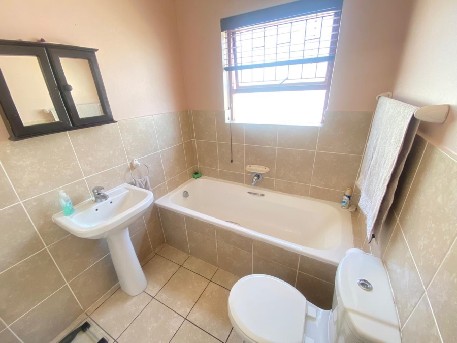 2 Bedroom Property for Sale in Hunters Creek Western Cape